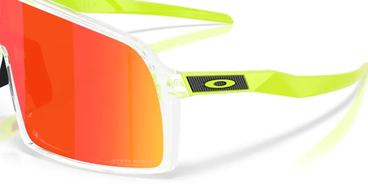 okulary-oakley-sutro-clear-prizm-ruby-cechy-dodatkowe-lustrzanki