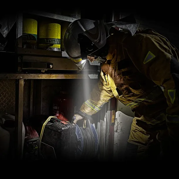 latarka-led-fenix-wf30re-cechy-dodatkowe-kurzoodpornosc