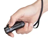 latarka-led-fenix-e18r-v2-0-kolor-dominujacy-czarny