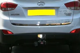 hyundai-ix35-listwa-chrom-klapa-bagaznik-tyl-4