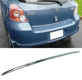 listwa-chrom-klapa-na-klape-toyota-yaris-ii-05