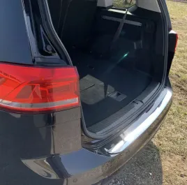 vw-golf-sportsvan-listwa-chrom-na-zderzak-tyl