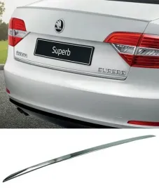 skoda-superb-ii-sedan-listwa-chrom-na-klape