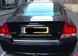 volvo-s60-i-listwa-chrom-chromowana-klapa-tuning
