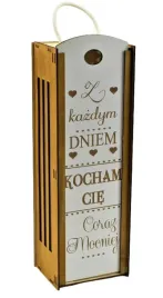walentynki-skrzynka-na-wino-walentynkowy-grawer-zawieszka-gratis