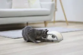 drapak-dla-kota-half-moon-26-x-22-x-11-cm-sizal-szary-kerbl