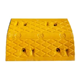 prog-drogowy-podrzutowy-element-srodkowy-zolty-500-mm-x-350-mm-x-50-mm