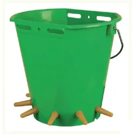 wiadro-do-pojenia-jagniat-8l