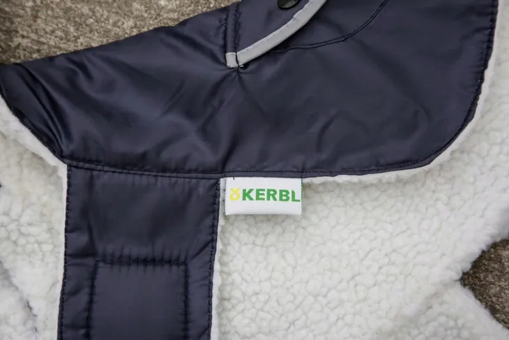 plaszcz-dla-psa-teddy-27-cm-kerbl-przeznaczenie-odblaskowe