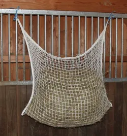 siatka-na-siano-dla-konia-bialy-120-x-90-cm-oczko-3-cm-kerbl