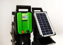 elektryzator-solarny-titan-s-1400-dla-koni-bydla-i-malych-zwierzat-14-j