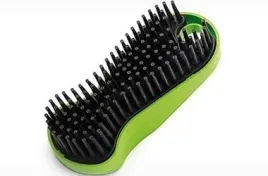 gumowa-szczotka-do-usuwania-siersci-zwierzat