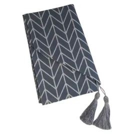 bieznik-obrus-ozdobny-bawelniany-z-fredzlami-szary