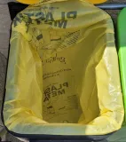 stojak-na-4-worki-cechy-dodatkowe-z-klapa-z-komorami-do-segregacji