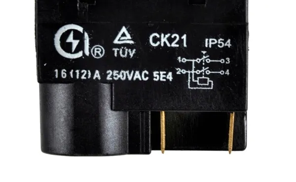 przelacznik-do-mini-cpn-230v-stan-nowy-marka-geko