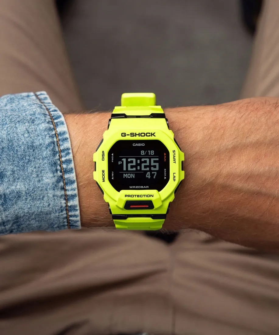 zegarek-casio-g-shock-g-squad-bluetooth-sync-step-tracker-casio-gbd-200-9er-stan-nowy