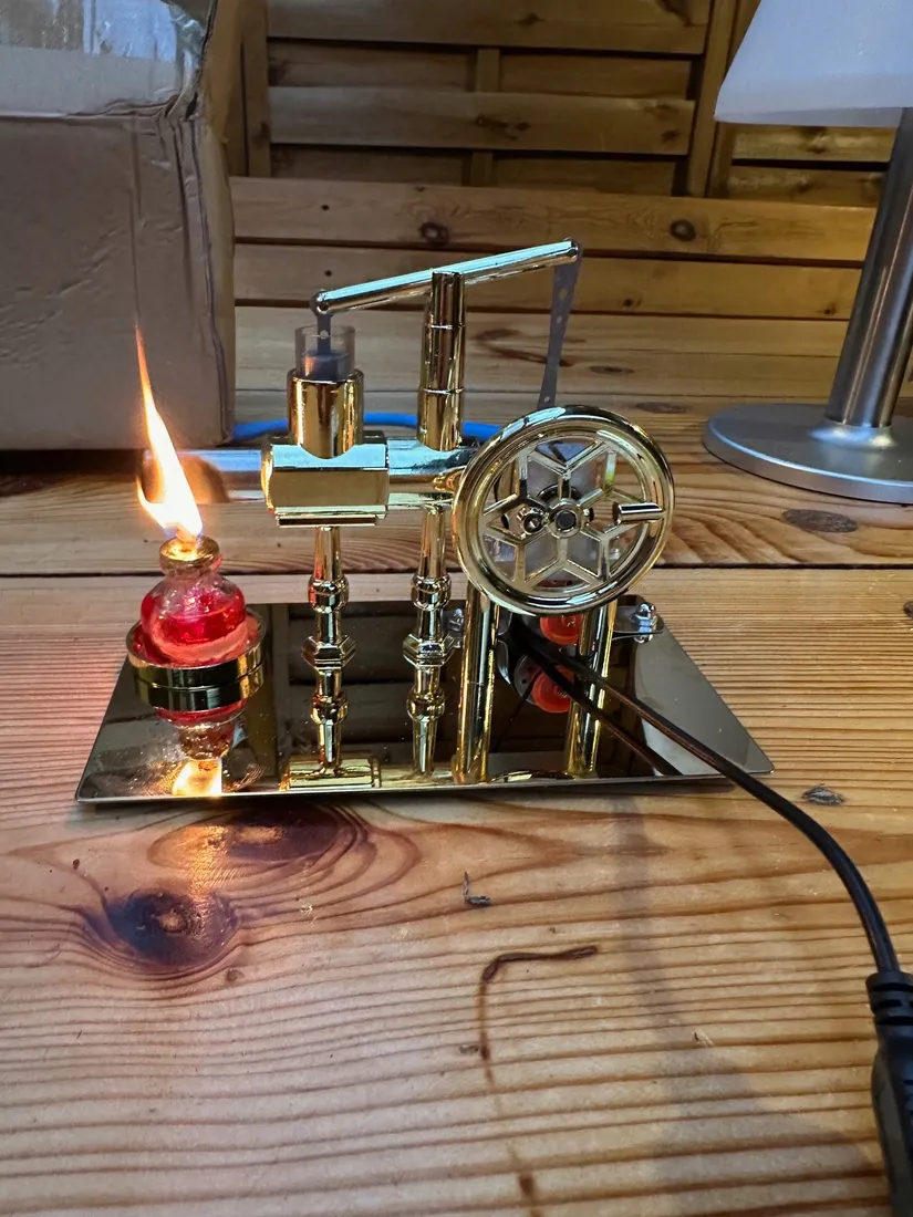 mini-model-silnika-stirlinga-edukacyjny-generator-pradu-usb-eksperyment