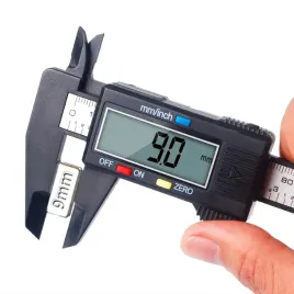 suwmiarka-elektroniczna-150mm-lcd-cyfrowa-dokladna