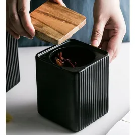 kwadratowy-pojemnik-do-przechowywania-zywnosci-ceramiczny-czarny-stylowy