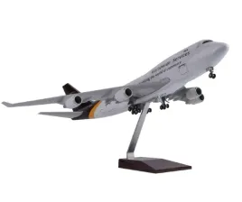 model-samolotu-boeing-747-upss-kolekcjonerska-replika-47cm-1-150