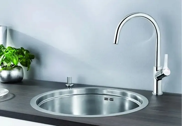 blanco-carena-chromowana-wykonczenie-metal