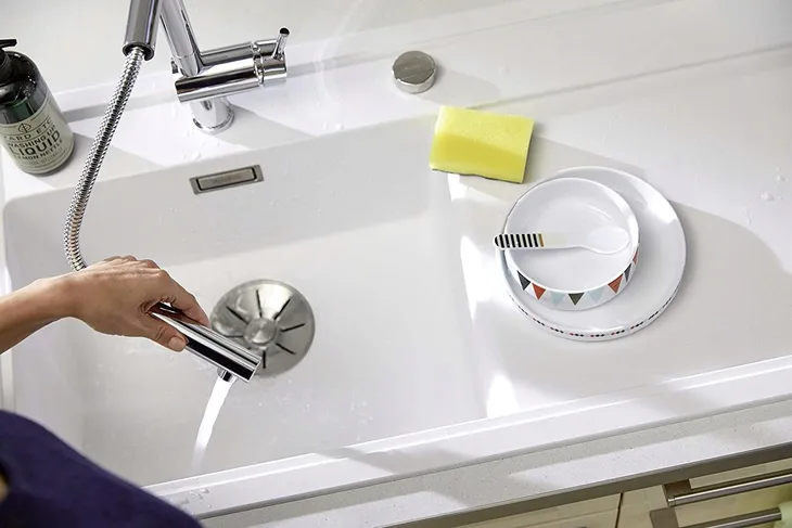 blanco-linus-s-satin-gold-informacje-dodatkowe-wyciagana-wlewka