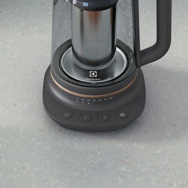 electrolux-e7gk1-8bp-910003588-czajnik-explore-7-szerokosc-produktu-29-6-cm