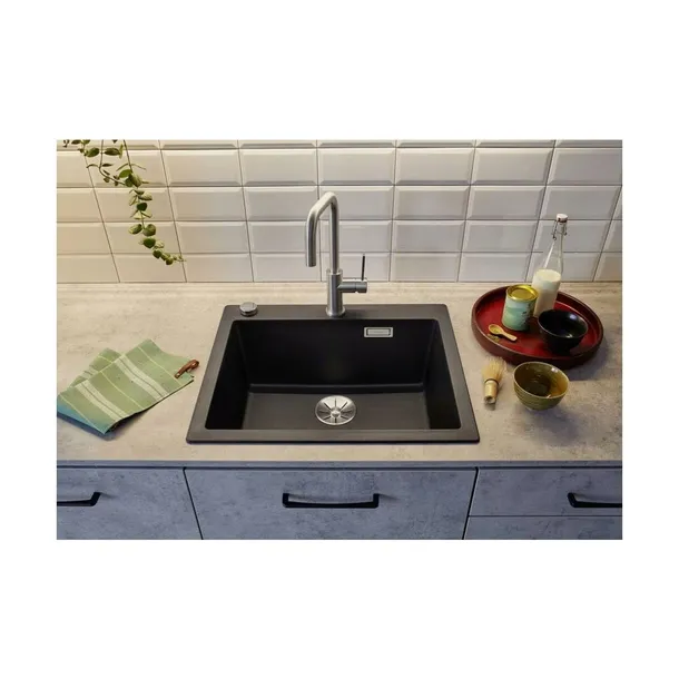 blanco-pleon-6-silgranit-czarny-infino-material-wykonania-granit