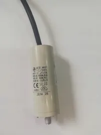 kondensator-rozruch-silnika-podajnika-12-uf