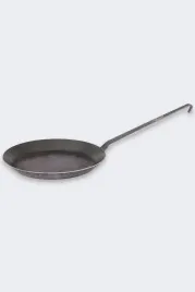 patelnia-z-kutego-zelaza-petromax-24-cm-sp24
