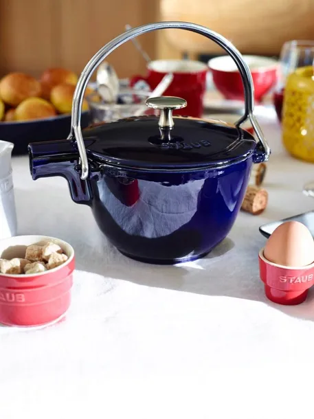 staub-czajnik-1-15-ltr-niebieski-marka-staub