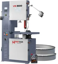 pionowa-przecinarka-tasmowa-metalu-pilarka-banzega