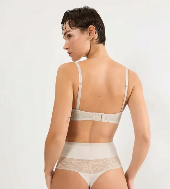 triumph-comfort-contour-wdp-bezowy-75-e-zapiecie-zapiecie-z-tylu