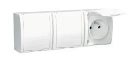 aquarius-gniazdo-potrojne-natynkowe-z-u-ip54-klapka-biala