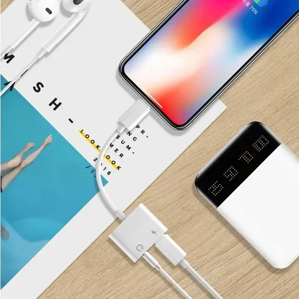 przejsciowka-lightning-jack-adapter-do-iphone-x-13-14-15-pro-waga-z-opakowaniem-1-kg-stan-nowy