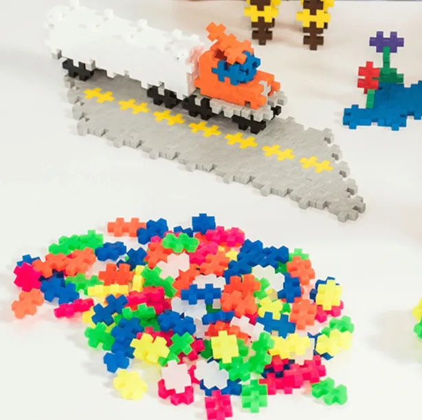 klocki-plusplus-mini-mix-600-el-basic-neon-2-plytki-liczba-elementow-600-waga-z-opakowaniem-0-6-kg