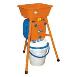 mlynek-do-zboza-580w-davide-4w-czerwony