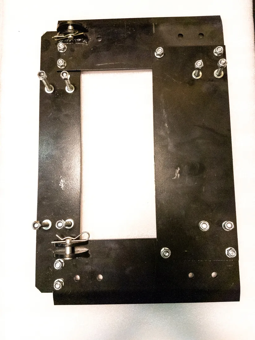 adapter-do-montazu-plugu-qs010