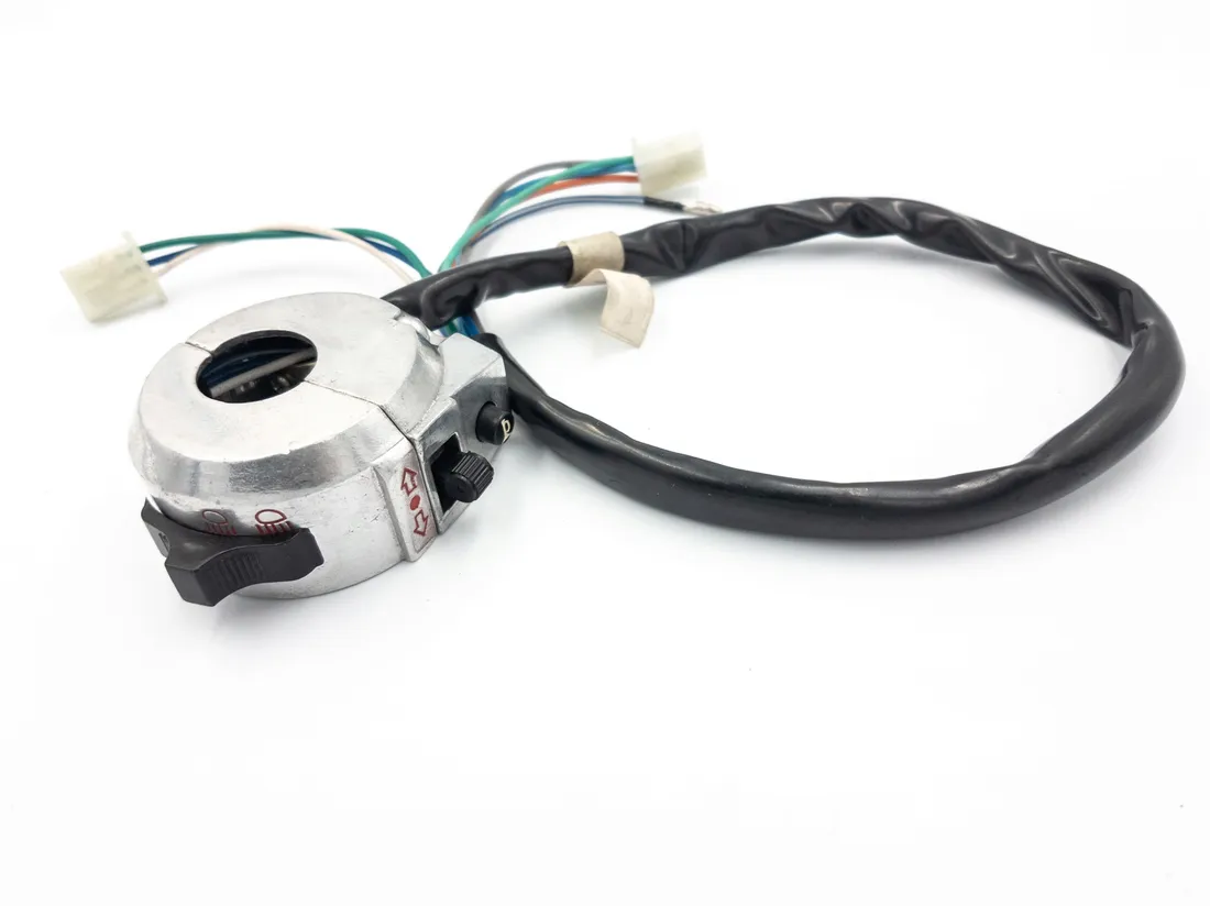 przelacznik-kierunkowskazow-qs042