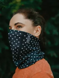 chusta-wielofunkcyjna-dr-bacty-polka-dots-black