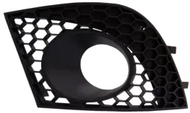 seat-ibiza-cordoba-06-08-atrapa-w-zderzaku-prawa