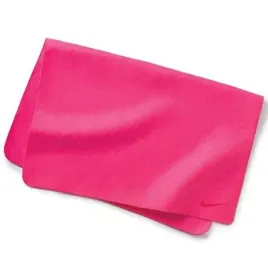 recznik-hydrofobowy-na-basen-trening-nike-66x43cm