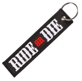 brelok-ride-or-die-czarny-zawieszka-do-kluczy