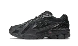 damskie-buty-sportowe-new-balance-1906d-protection-pack-black-leather-38