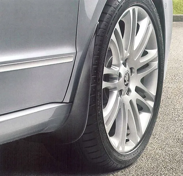 chlapacze-przod-skoda-superb-ii-oryginal-strona-zabudowy-przod