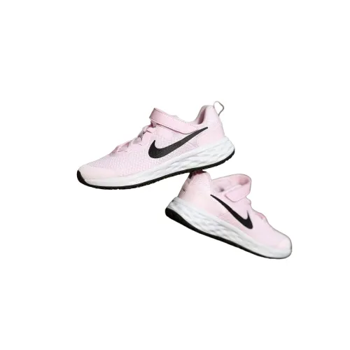 nike-revolution-6-nn-psv