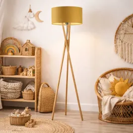 trojnozna-lampa-podlogowa-z-drewna-ivonne-w-stylu-boho