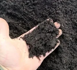 ziemia-ogrodowa-naturalny-czarnoziem-5l