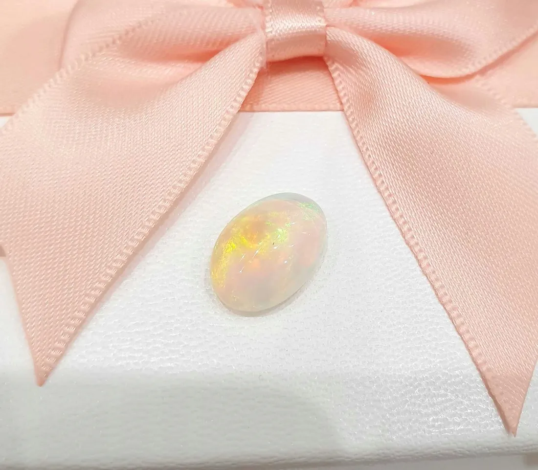 opal-naturalny-376ct-certyfikat-stan-nowy