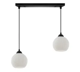 lampa-sufitowa-wiszaca-zyrandol-czarna-listwa-biale-kule-podwojny-nad-stol